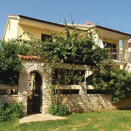 Apartment Apartman Eta