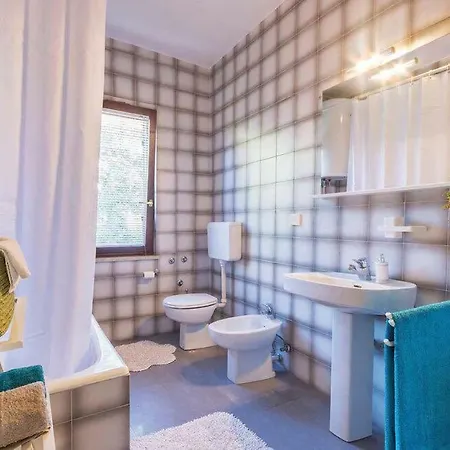 Apartman Eta Apartament *