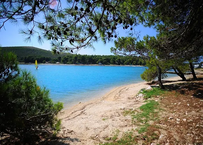 Apartman Apartman Eta *