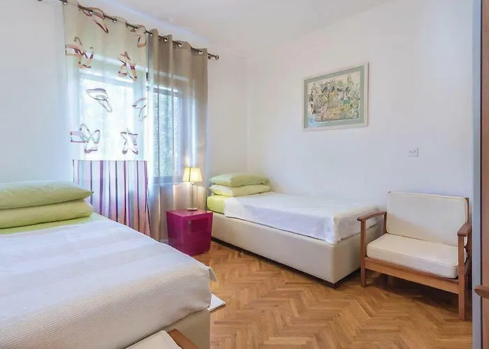 Apartman Eta Pola