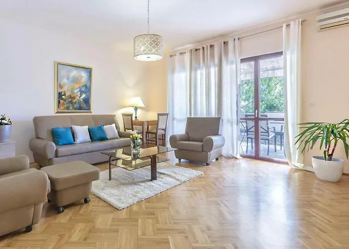 Apartman Eta Pola